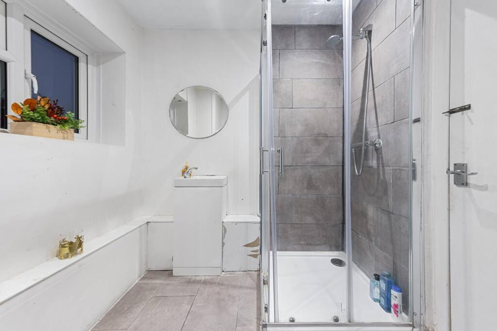 Holiday Home Near Kings Cross Sleep 12 Sp7 Λονδίνο Εξωτερικό φωτογραφία