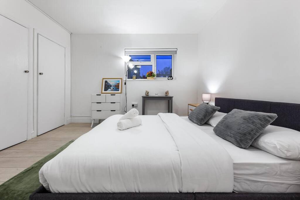 Holiday Home Near Kings Cross Sleep 12 Sp7 Λονδίνο Εξωτερικό φωτογραφία