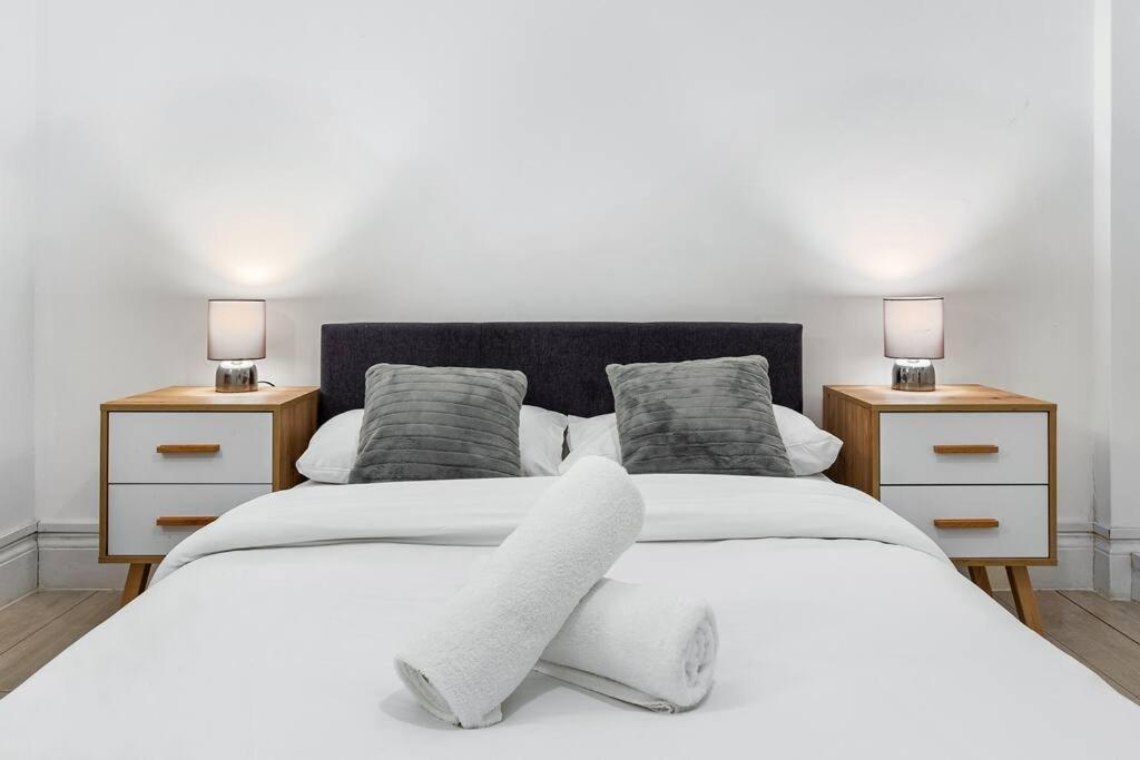 Holiday Home Near Kings Cross Sleep 12 Sp7 Λονδίνο Εξωτερικό φωτογραφία
