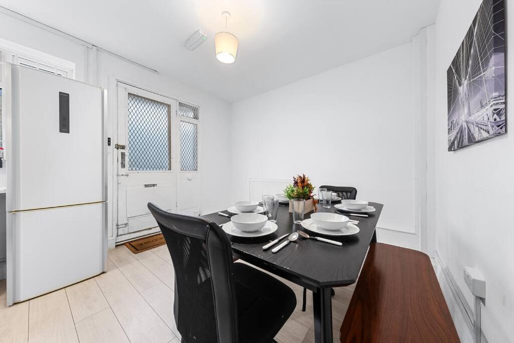 Holiday Home Near Kings Cross Sleep 12 Sp7 Λονδίνο Εξωτερικό φωτογραφία