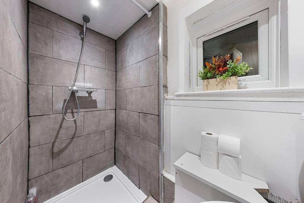Holiday Home Near Kings Cross Sleep 12 Sp7 Λονδίνο Εξωτερικό φωτογραφία